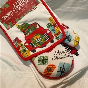 NWT 3 piece Christmas cooking set